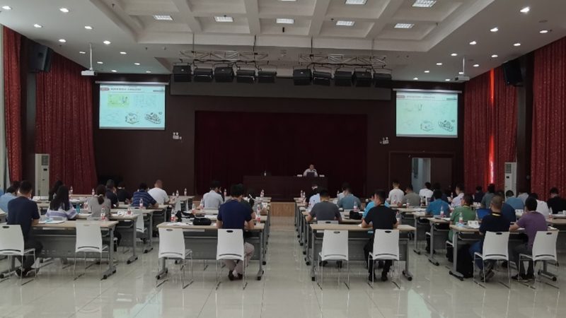 在培训实施过程中，要关注以下几点：