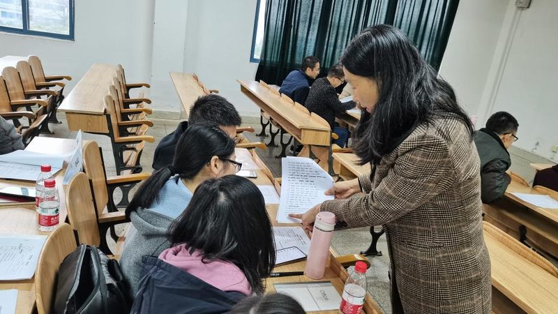 成人教育学历证，国家认可度揭秘