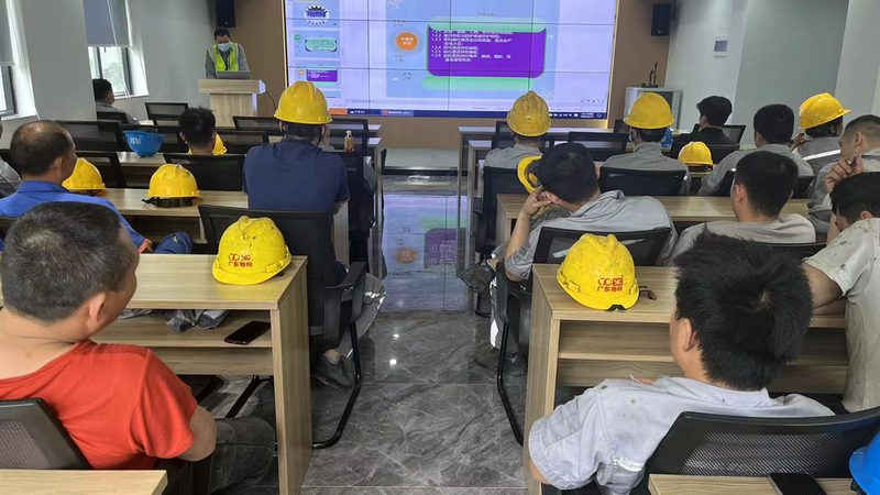 心理咨询师培训师资实战经验对比：如何挑选合适的培训课程**